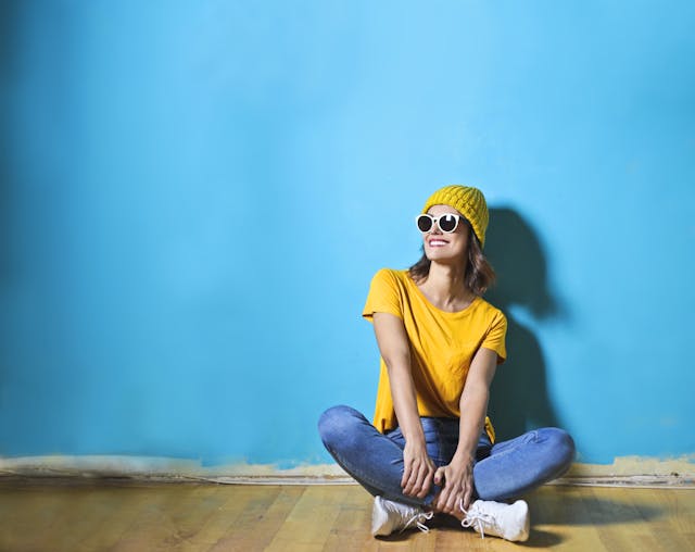 5 Creative Ways to Style Boyfriend Fit T-Shirts with Different Bottomwear